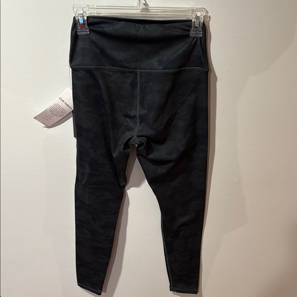 Glyder Women’s Dark Green & Black Camouflage Leggings - Picture 6 of 7